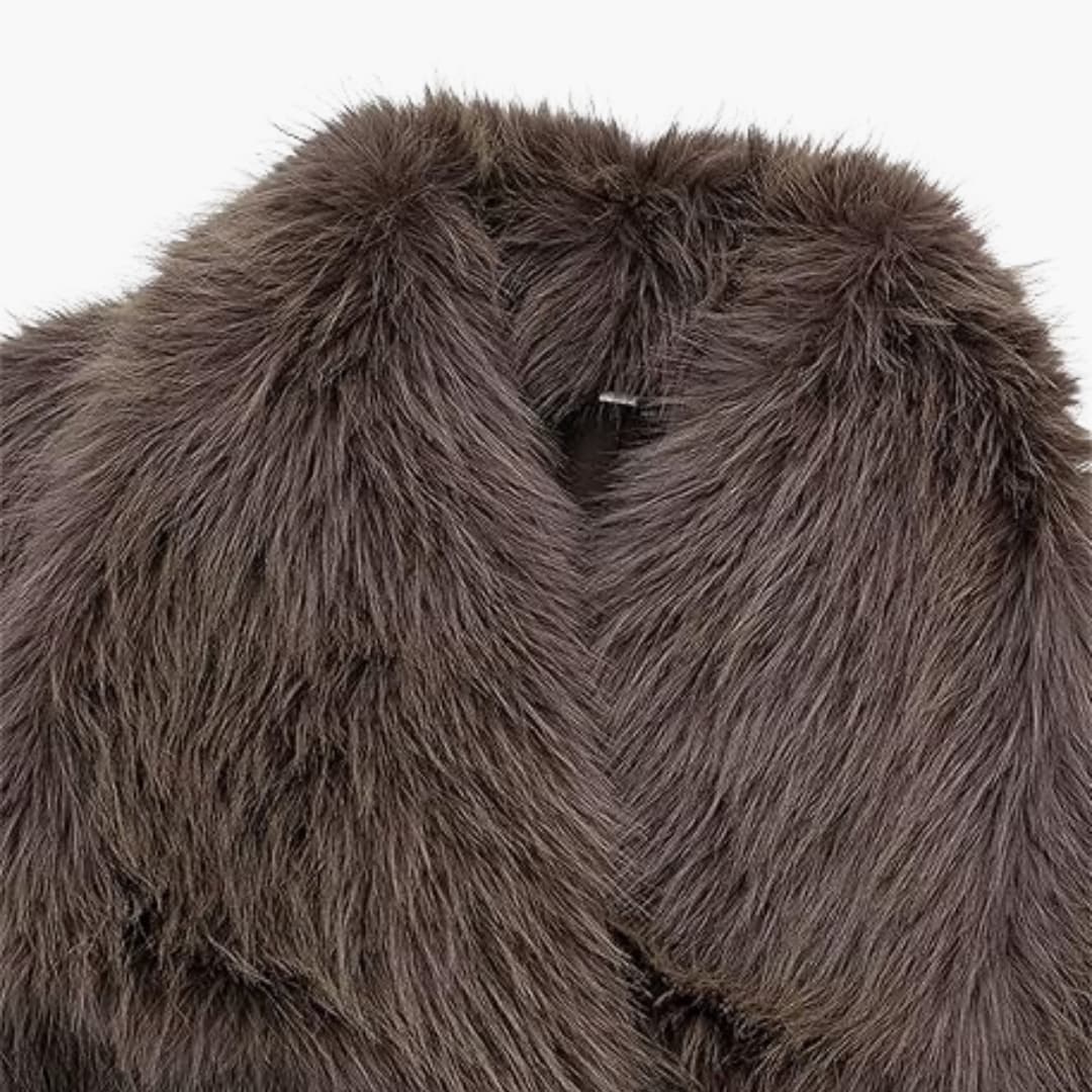 Classic Vintage & Enduringly Stylish Coat