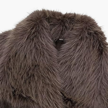 Classic Vintage & Enduringly Stylish Coat