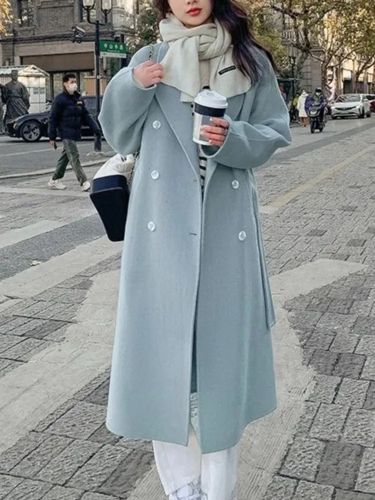 Well Tailored Garment with a Graceful Silhouette