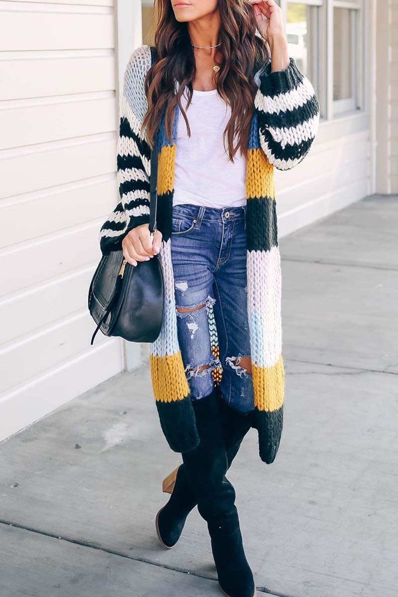 Classic Vintage Sweater with a Flattering Fit