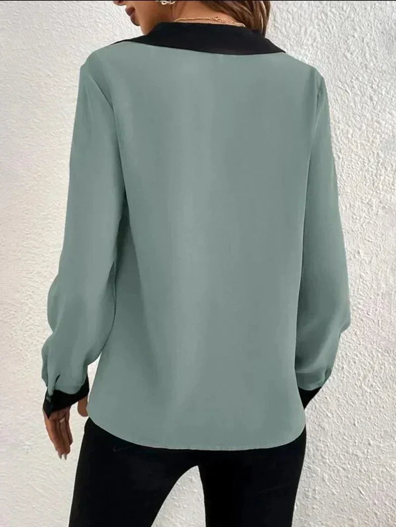 Effortlessly Elegant Blouse with a Timeless Design