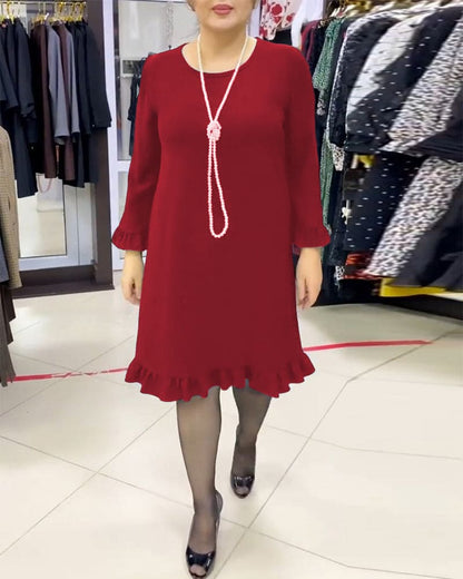 Well Tailored Dress with a Graceful Silhouette
