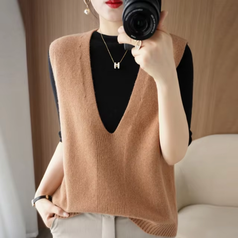 Gracefully Styled Garment for Any Occasion