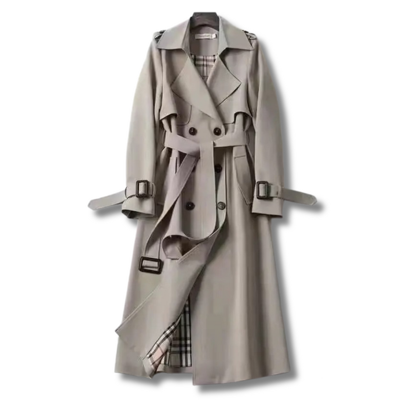 Beautifully Finished Coat in a Timeless Design