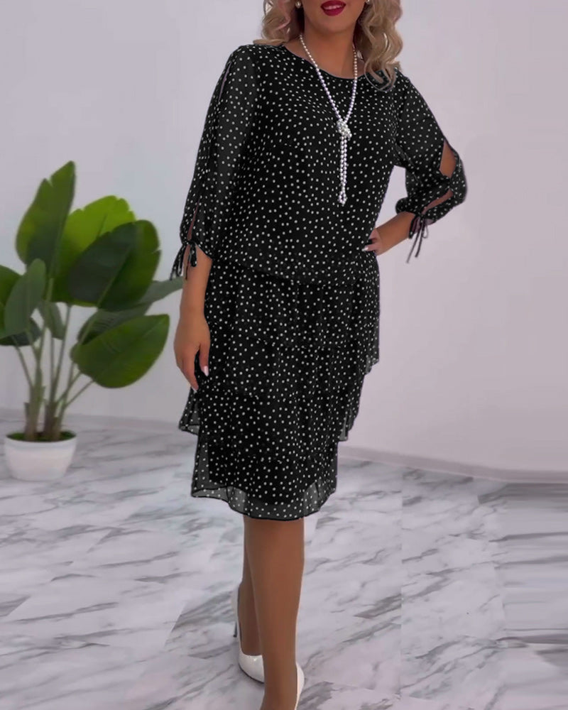 Beautifully Finished Dress in a Timeless Design