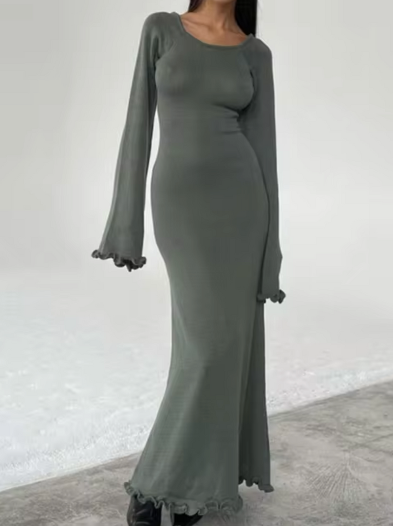A Vintage Style Dress with Delicate Timeless Details