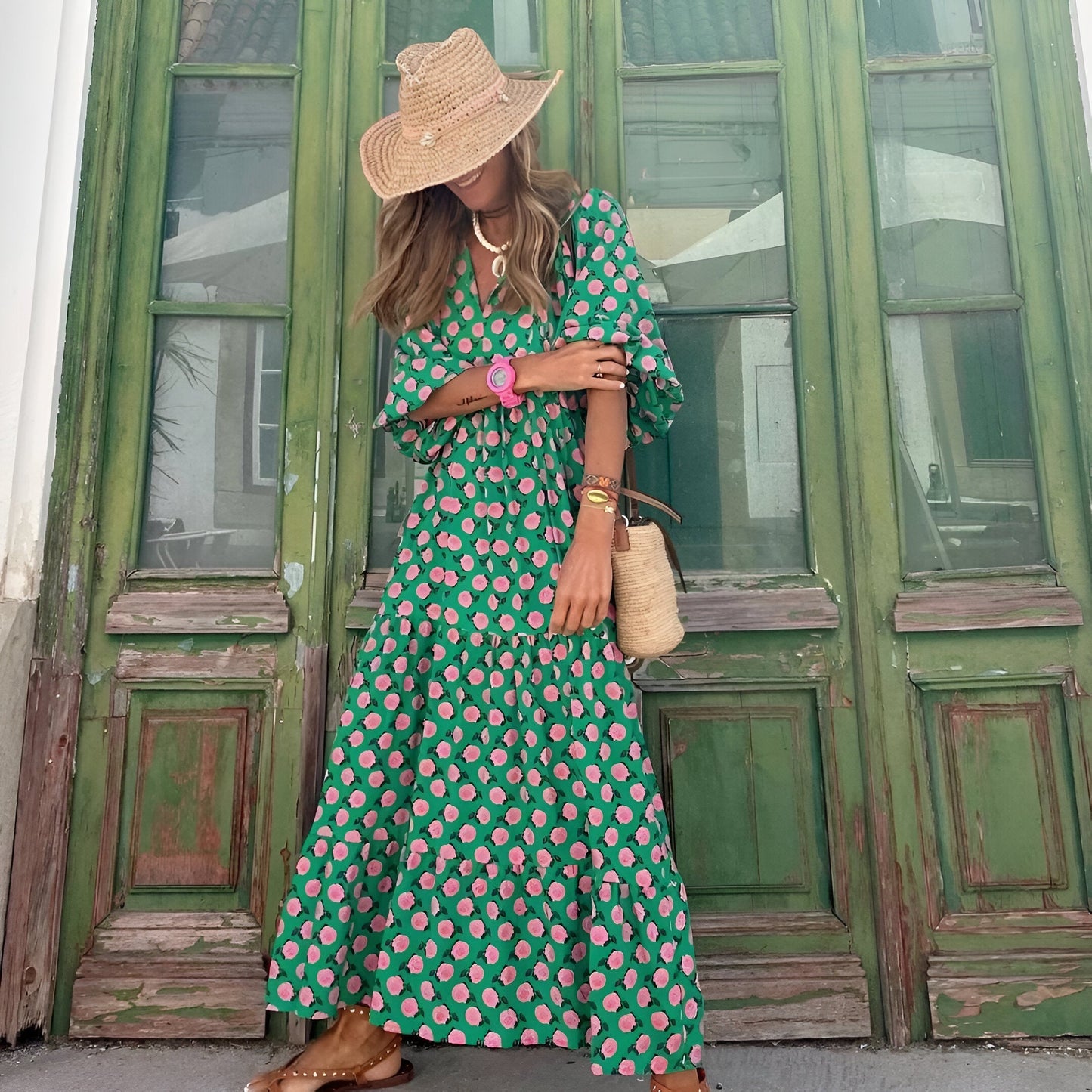 Well Tailored Dress with a Graceful Silhouette
