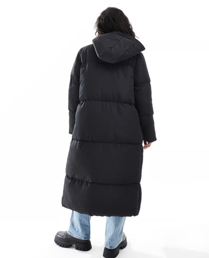 A Vintage Style Coat with Delicate Timeless Details