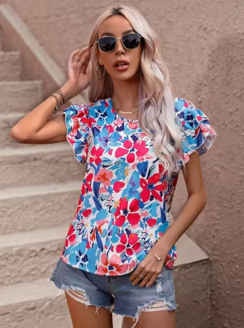 Elegantly Styled Blouse for Everyday Wear