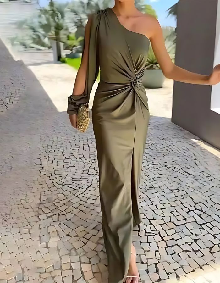 Elegantly Styled Dress for Everyday Wear