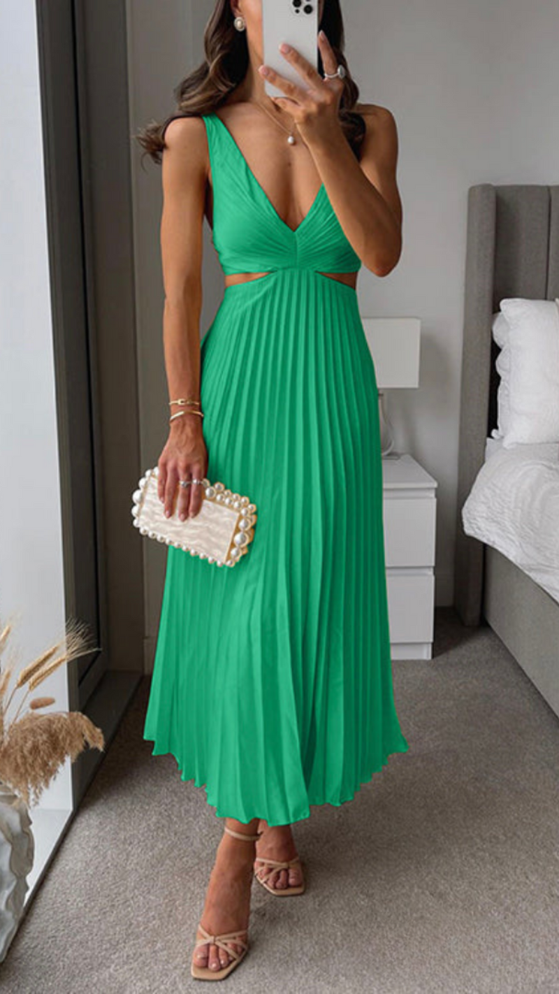 A Vintage Style Dress with Delicate Timeless Details
