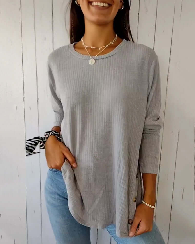 Effortlessly Elegant Top with a Timeless Design