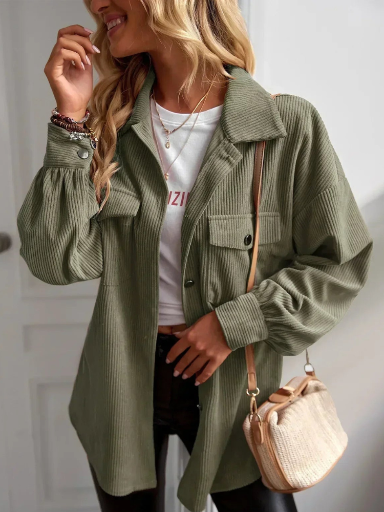 Effortlessly Elegant Coat with a Timeless Design