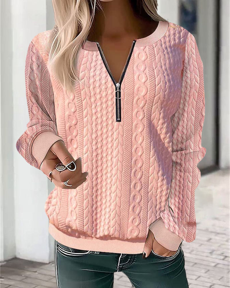 Effortlessly Elegant Sweater with a Timeless Design