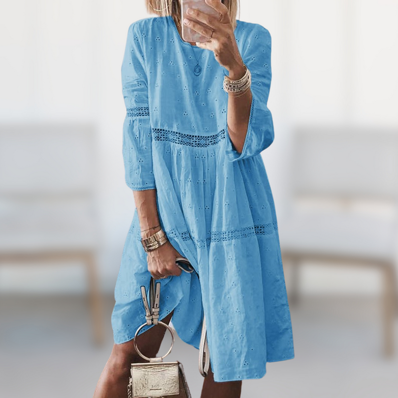 Beautifully Finished Dress in a Timeless Design