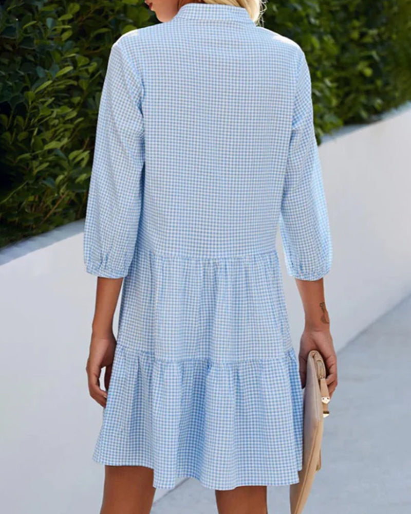 Classic Vintage Dress with a Flattering Fit
