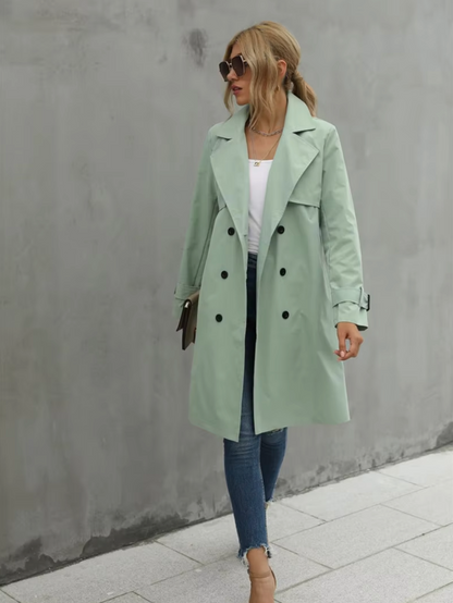 Classic Vintage & Enduringly Stylish Coat