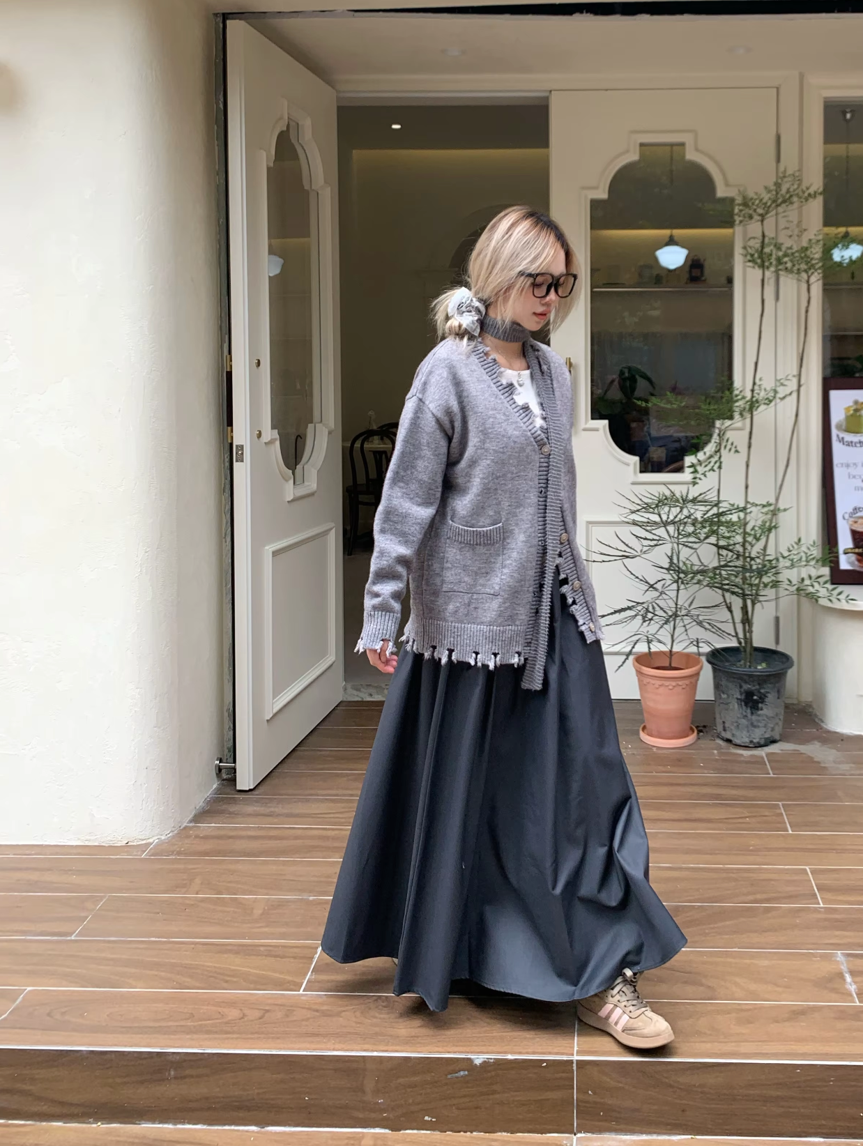 Well Tailored Garment with a Graceful Silhouette