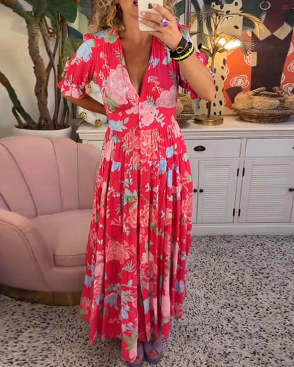 Classic Vintage & Enduringly Stylish Dress