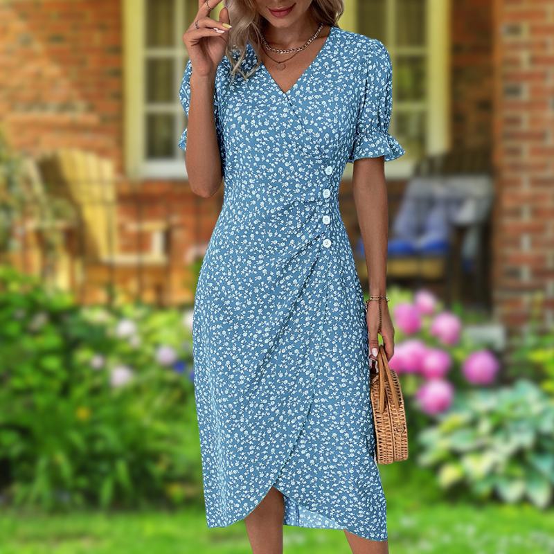 Sophisticated Dress with a Clean Classic Look