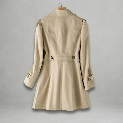 Classic Vintage & Enduringly Stylish Coat