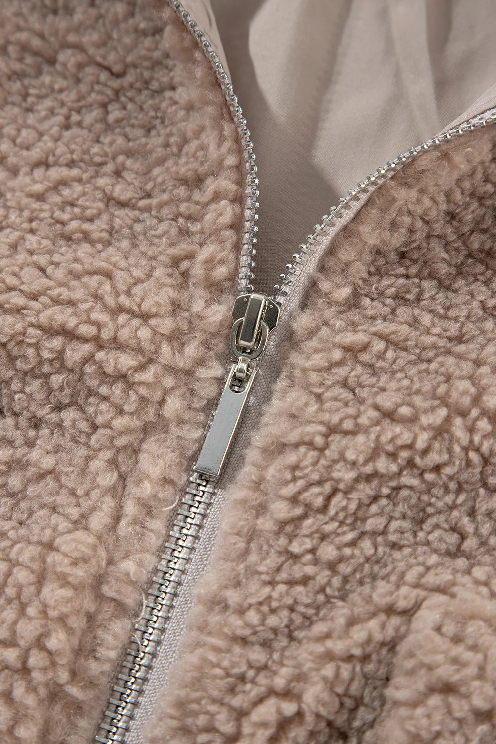 Elegantly Styled Jacket for Everyday Wear