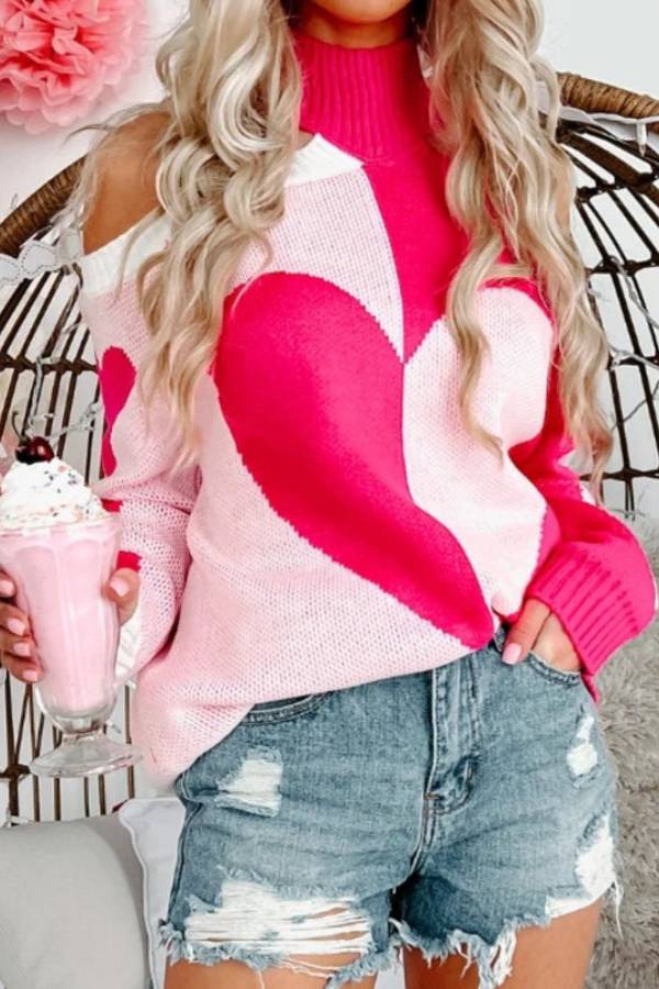 Effortlessly Elegant Sweater with a Timeless Design