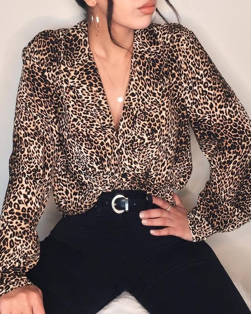 Beautifully Crafted Blouse in a Classic Style