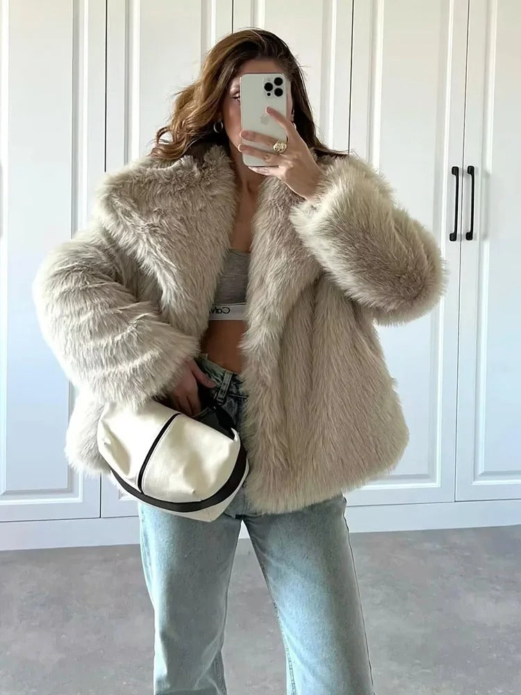 Polished Coat with an Effortless Classic Look