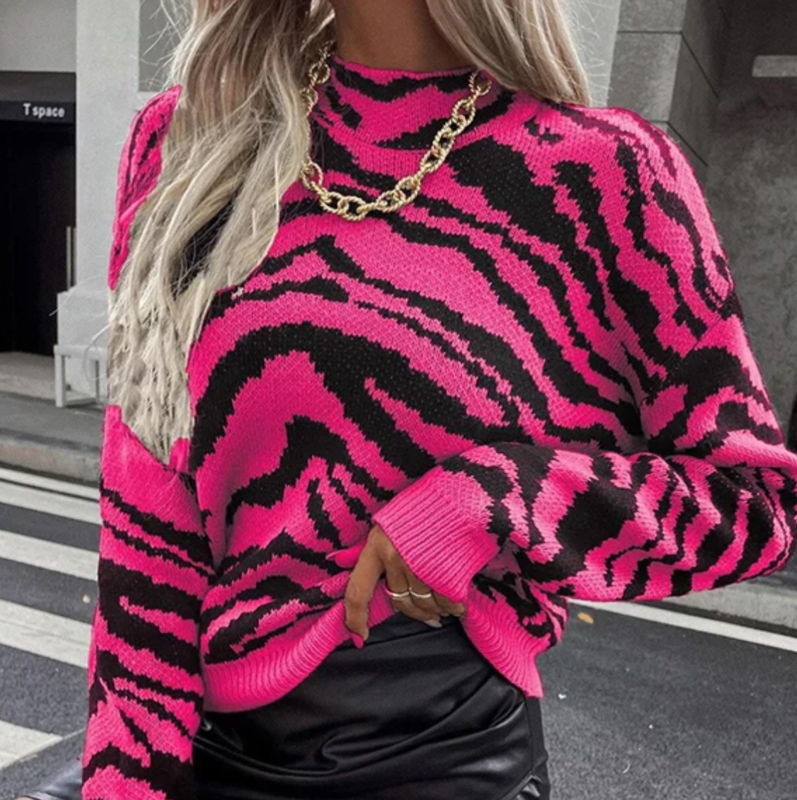 Kauniisti valmistettu Villapaita