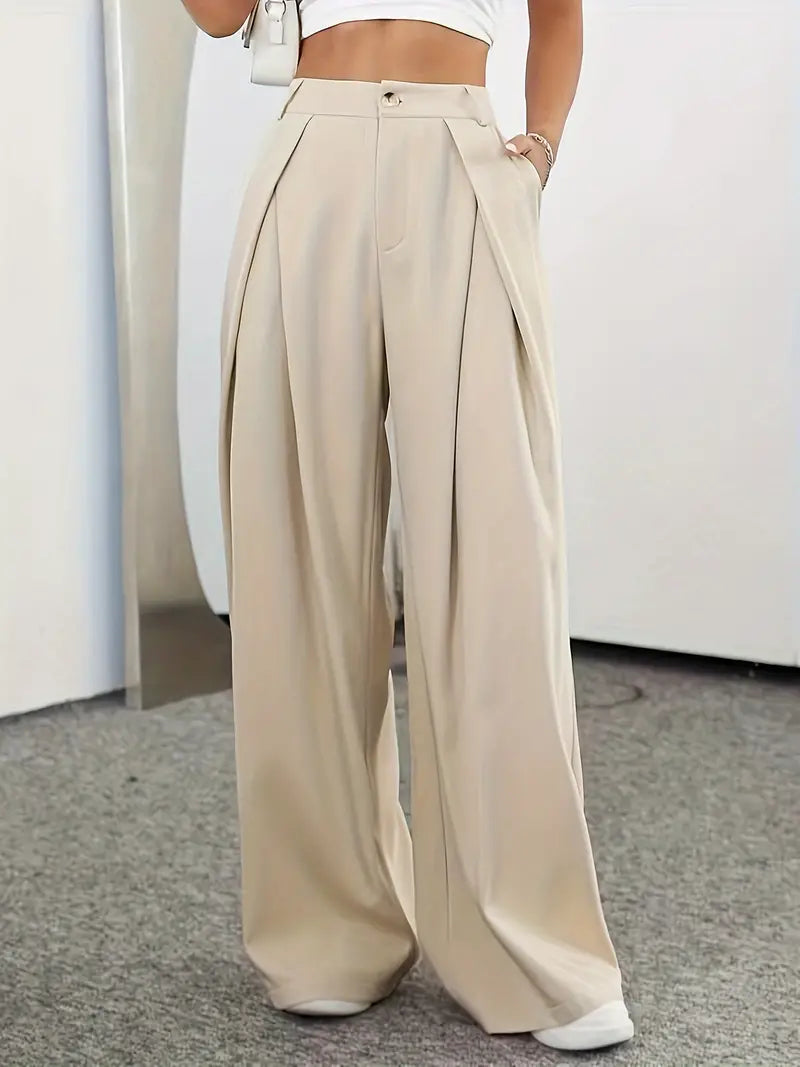 A Vintage Style Trousers with Delicate Timeless Details
