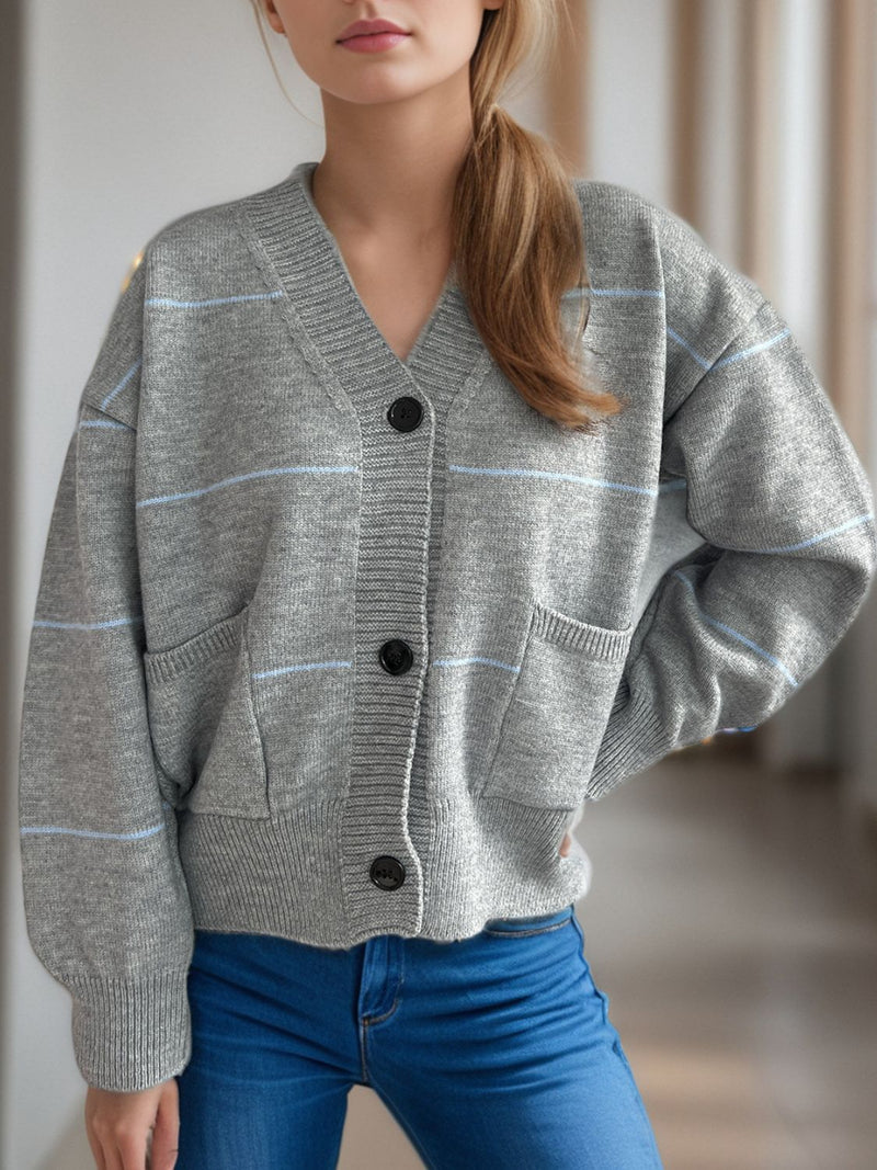 Effortlessly Elegant Cardigan with a Timeless Design
