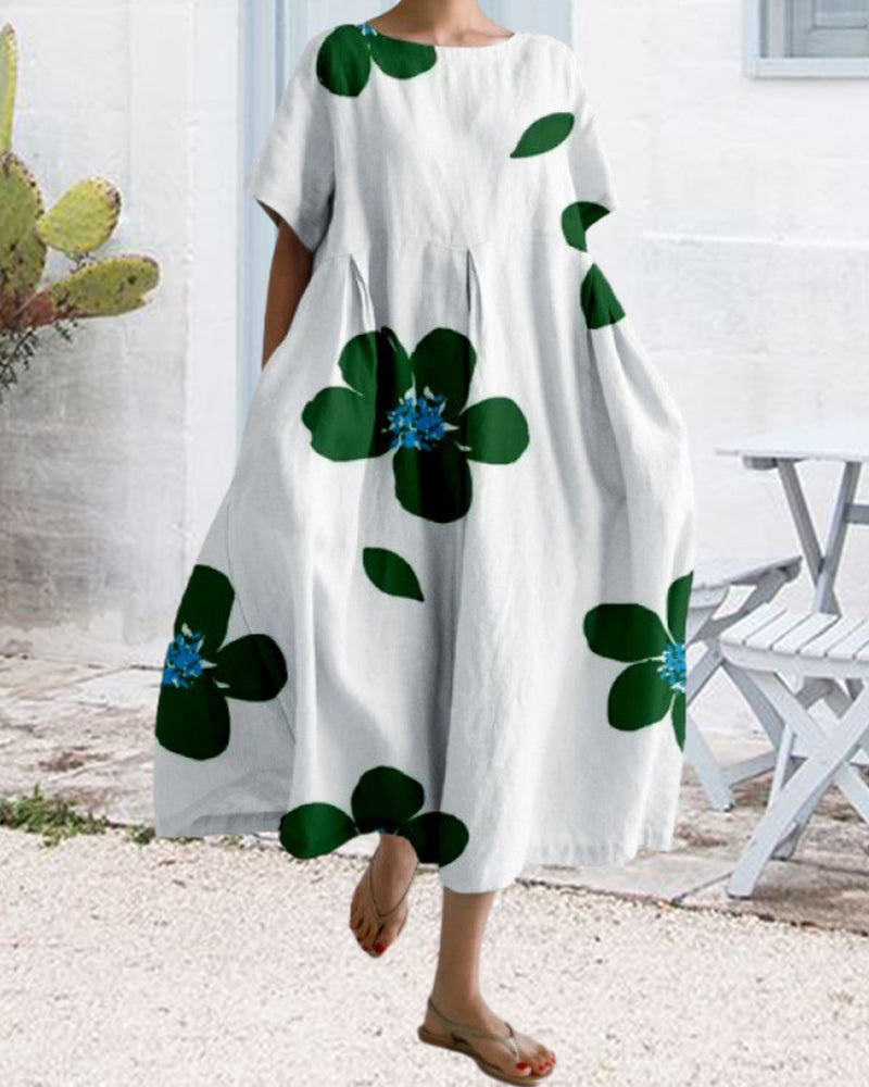Beautifully Finished Dress in a Timeless Design