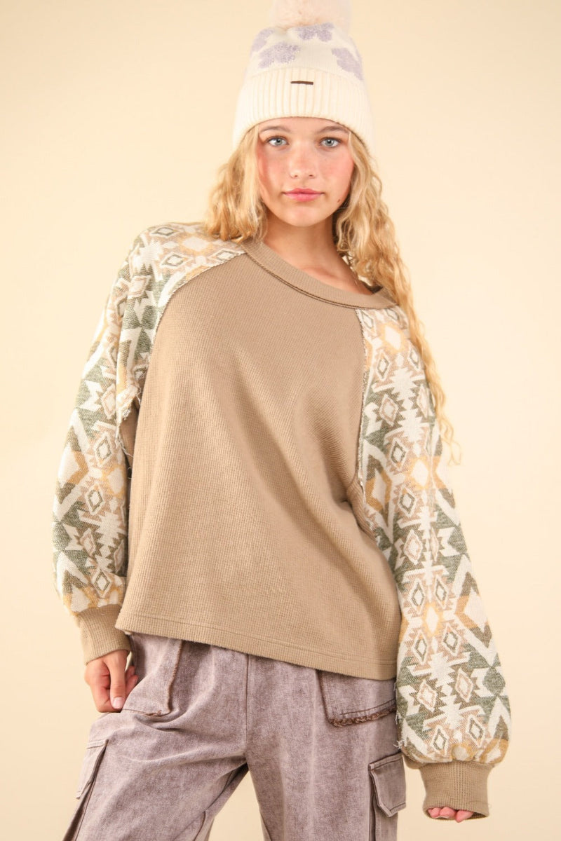 Effortlessly Elegant Top with a Timeless Design