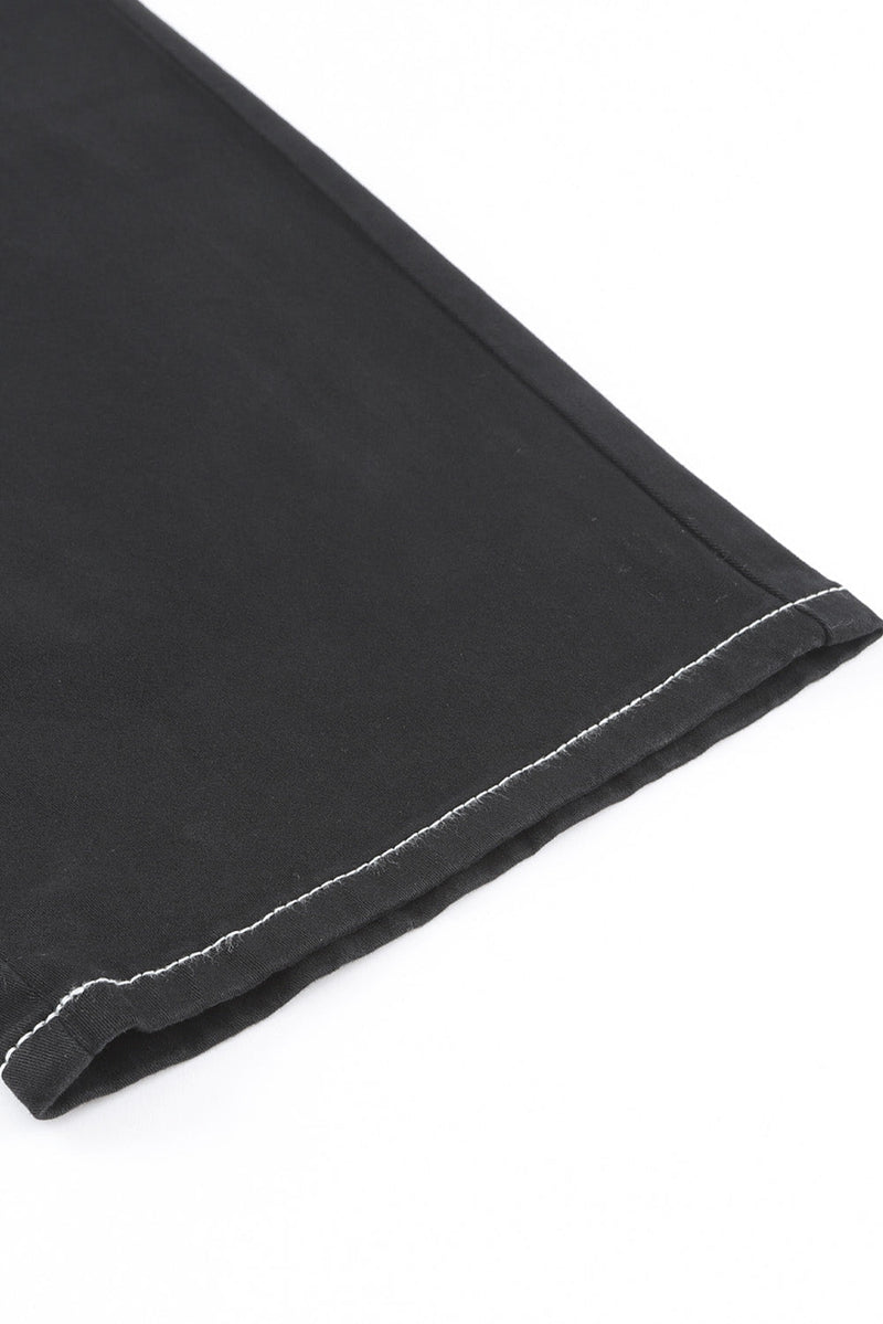 Effortlessly Elegant Pants with a Timeless Design