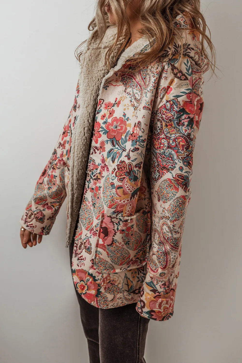 Well Tailored Jacket with a Graceful Silhouette