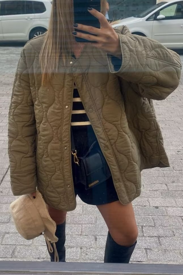 Gracefully Styled Jacket for Any Occasion