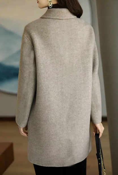 Classic Vintage & Enduringly Stylish Coat