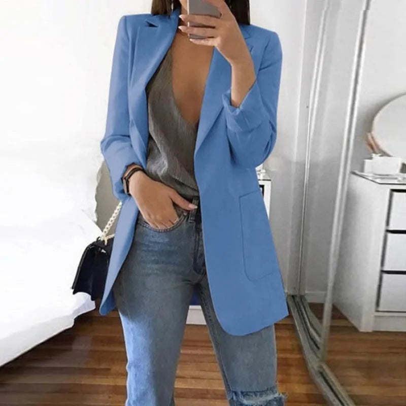 Effortlessly Elegant Jacket with a Timeless Design