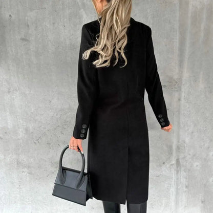 Beautifully Finished Coat in a Timeless Design