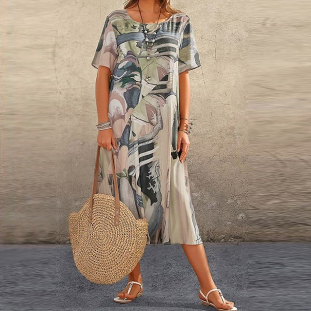Classic Vintage & Enduringly Stylish Dress