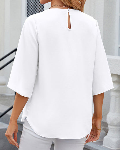 Sophisticated Blouse with a Clean Classic Look