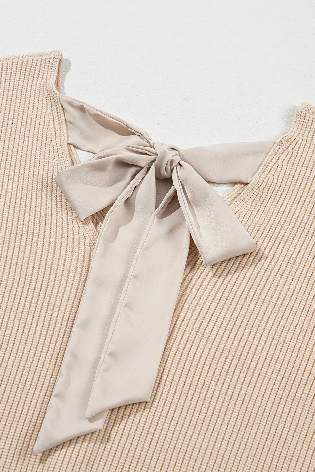 Well Tailored Sweater with a Graceful Silhouette