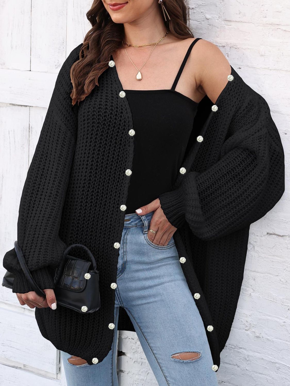 Effortlessly Elegant Cardigan with a Timeless Design