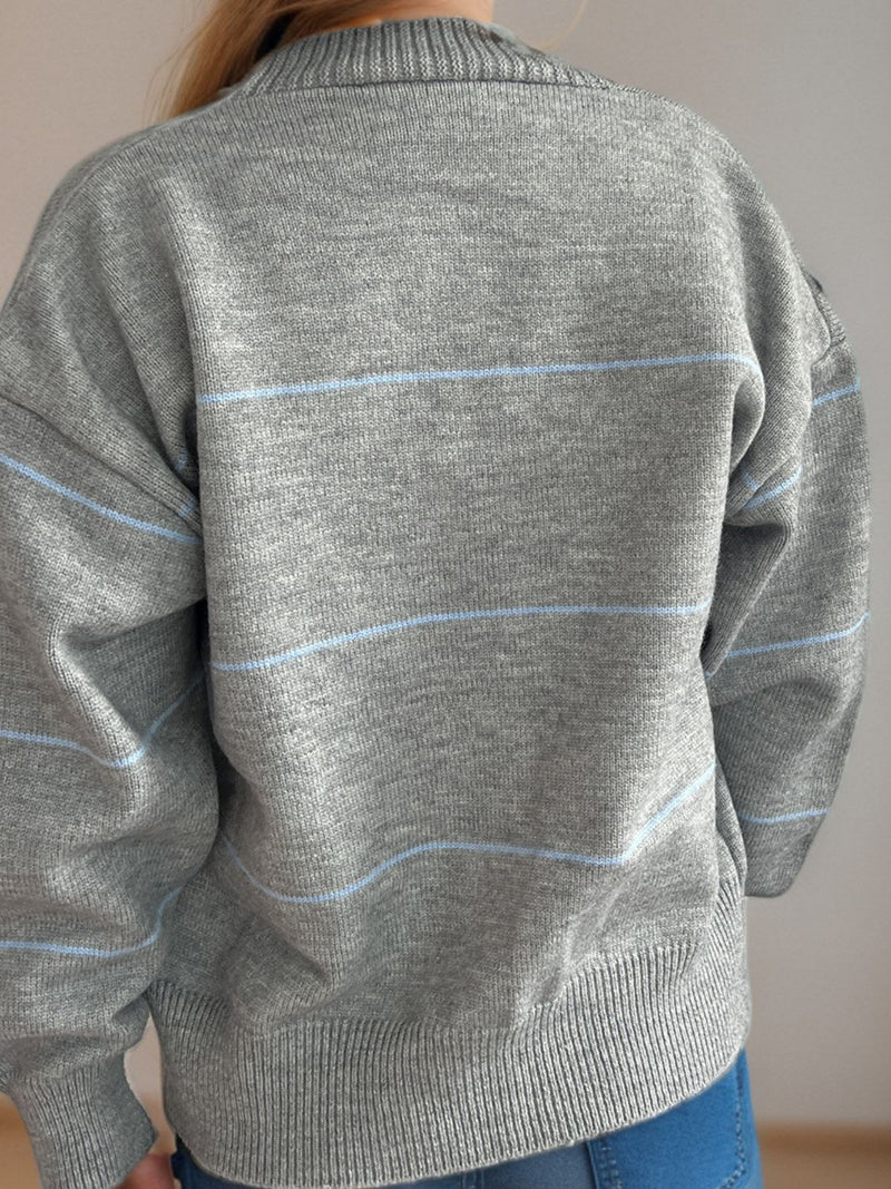 Effortlessly Elegant Cardigan with a Timeless Design