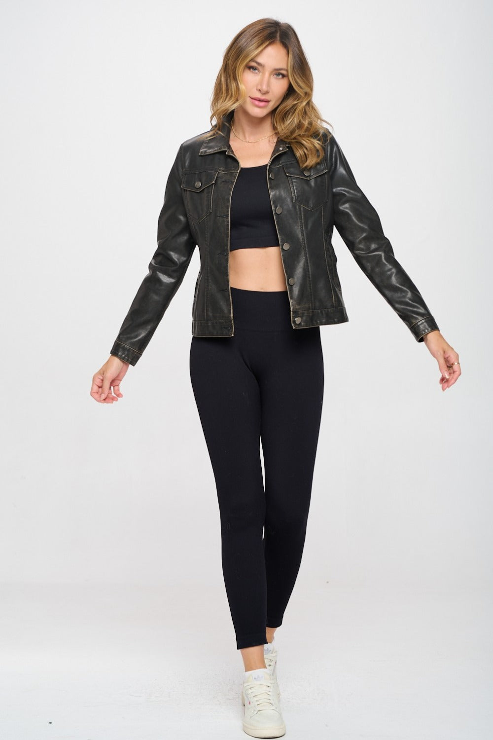 Well Tailored Jacket with a Graceful Silhouette