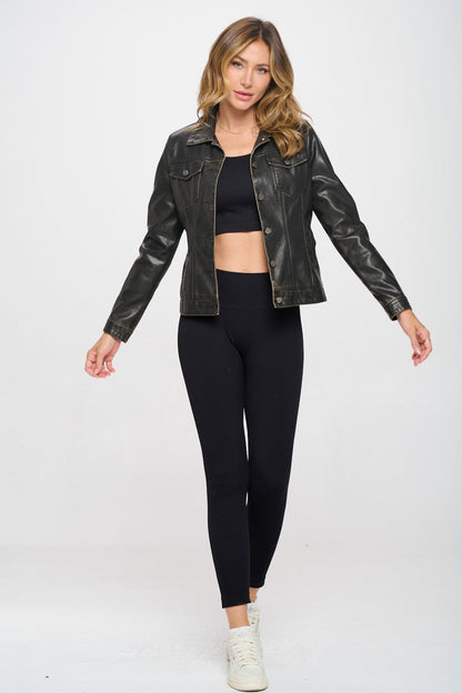 Well Tailored Jacket with a Graceful Silhouette