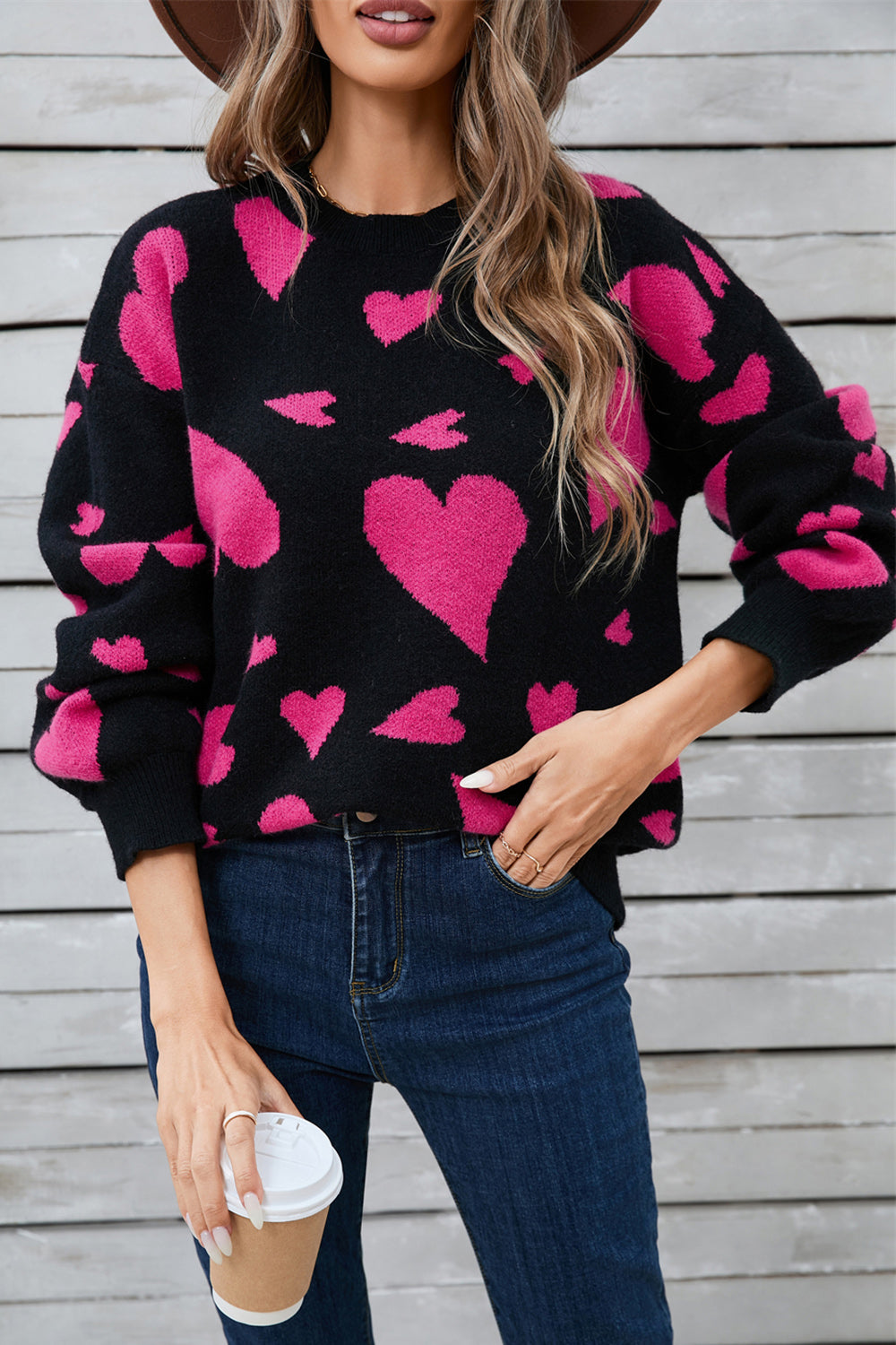 Well Tailored Sweater with a Graceful Silhouette