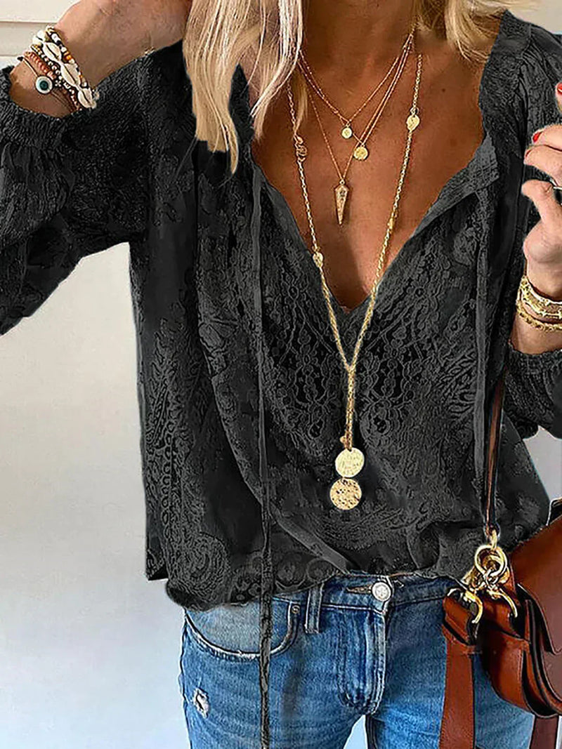 Well Tailored Blouse with a Graceful Silhouette
