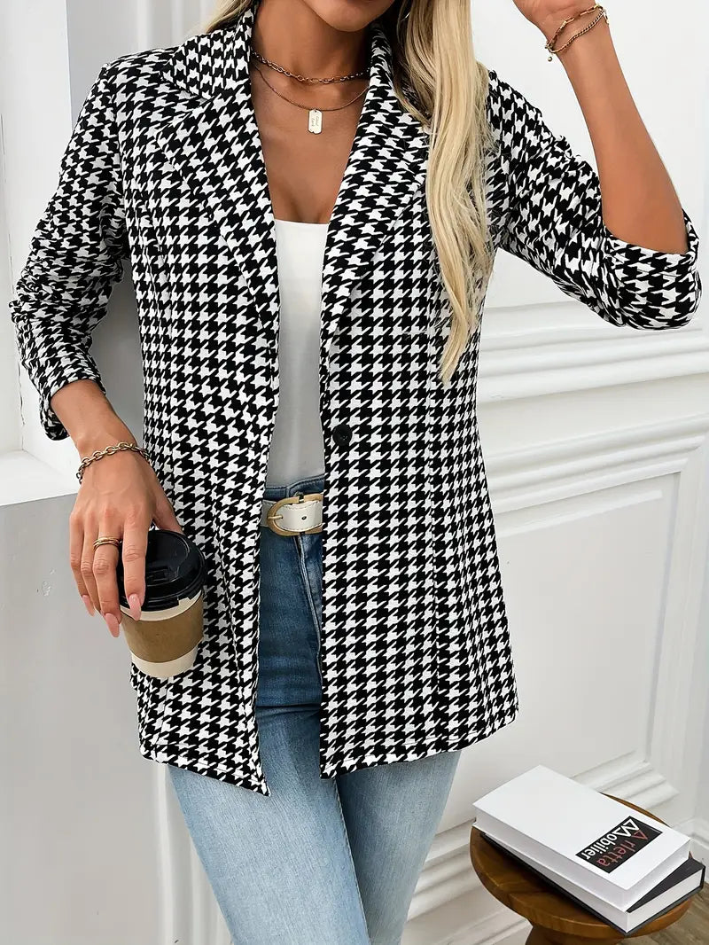Gracefully Styled Garment for Any Occasion